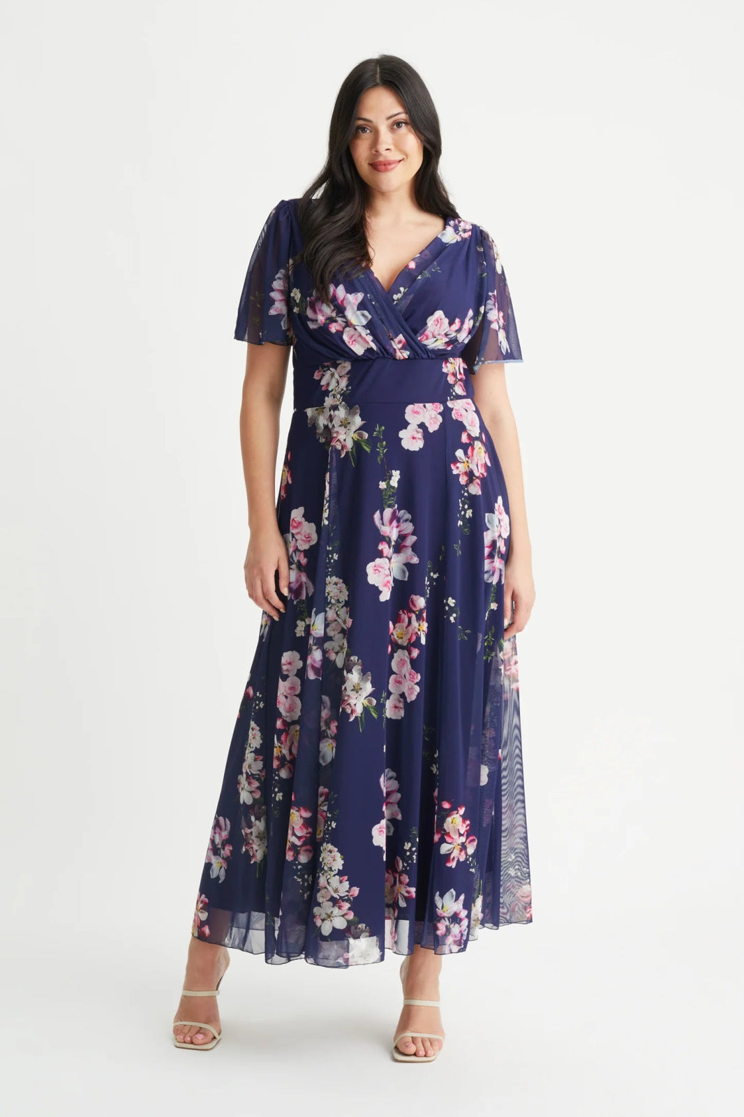 Weekend Deal Isabelle Float Sleeve Maxi Dress in Navy Floral