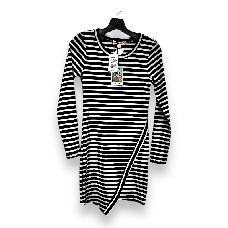 Year-End Sale Dress Casual Maxi By Clothes Mentor In Striped, Size: S