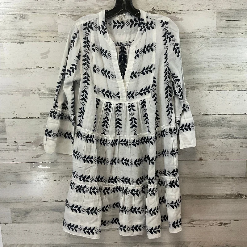 Super Deal Dress Casual Short By Elan In White, Size: M