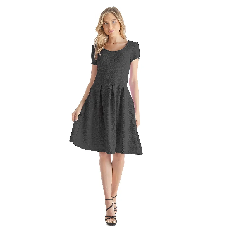 Deal Dash 24seven Comfort Apparel Womens Scoop Neck Knee Length Pleated Pocket Dress Deal Dash 24seven Comfort Apparel Womens Scoop Neck Knee Length Pleated Pocket Dress