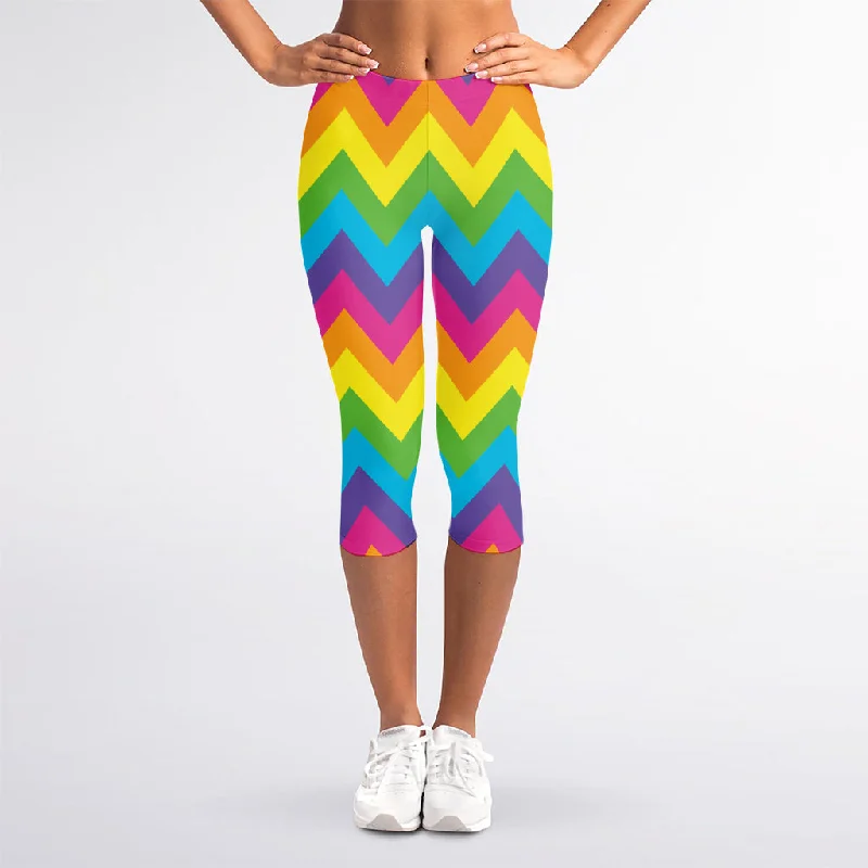 Midnight Madness Colorful Zigzag Pattern Print Women's Capri Leggings
