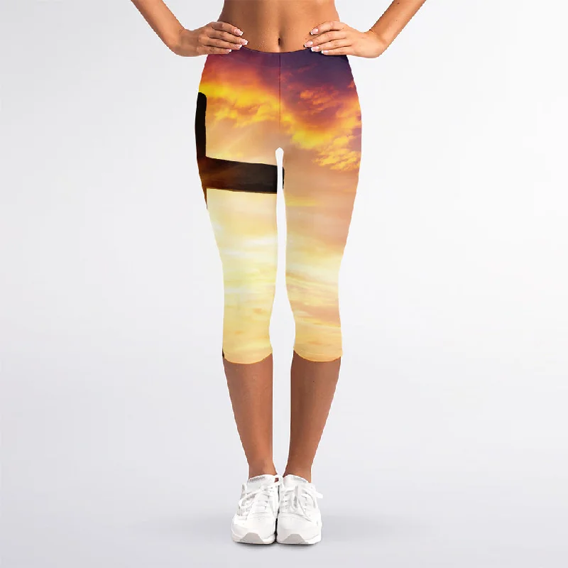 Unbeatable Prices Crucifixion Of Jesus Christ Print Women's Capri Leggings
