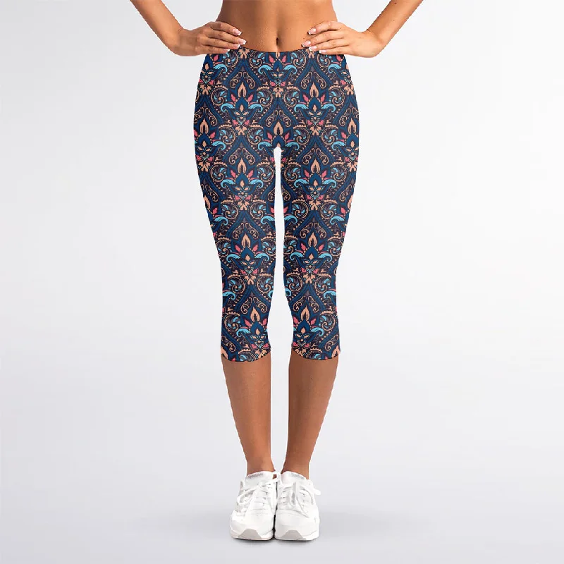 Low Prices Damask Boho Pattern Print Women's Capri Leggings