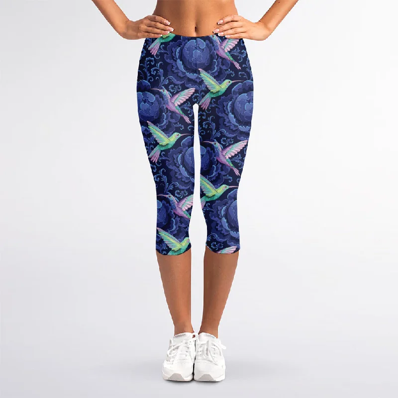 Can't Miss Dark Blue Floral Hummingbird Print Women's Capri Leggings
