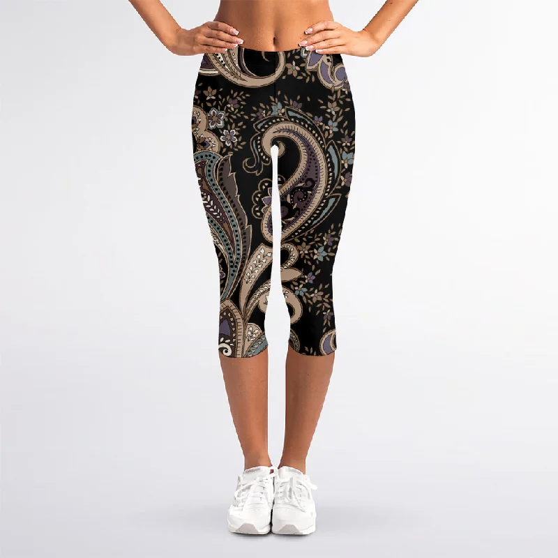 Incredible Offers Dark Brown Paisley Pattern Print Women's Capri Leggings