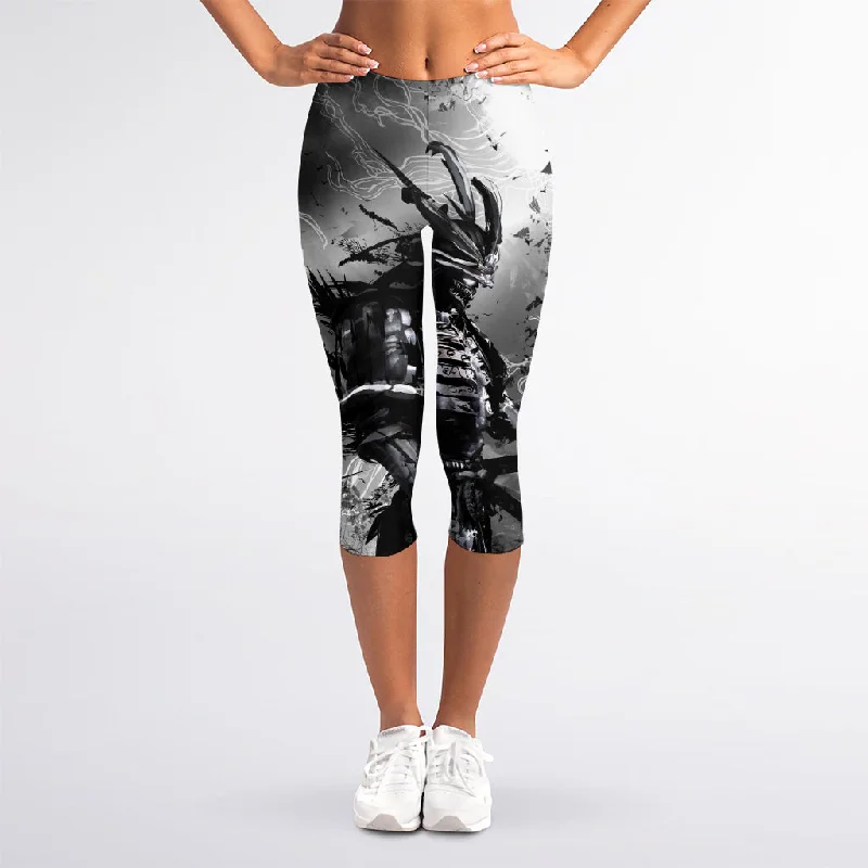 Discount Deals Dark Samurai Warrior Print Women's Capri Leggings