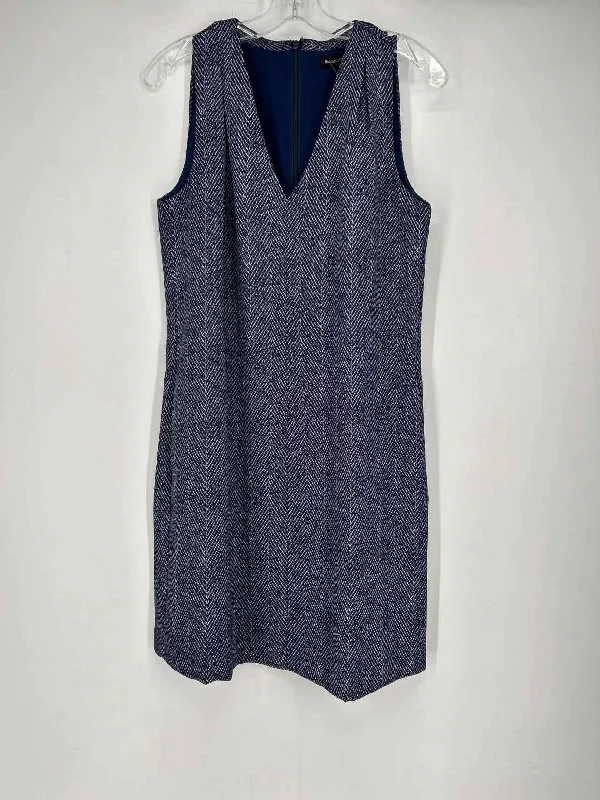 Now or Never Banana Republic Size 8 Navy Print Dress
