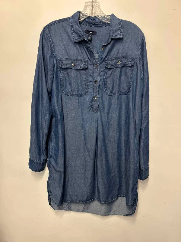 Hot Deal Gap Size S Chambray Dress