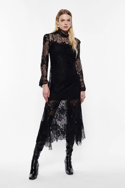 Limited Quantity Long lace dress with long sleeves