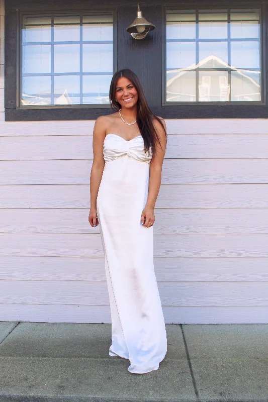 Fantastic Offers White Carnation Formal Dress